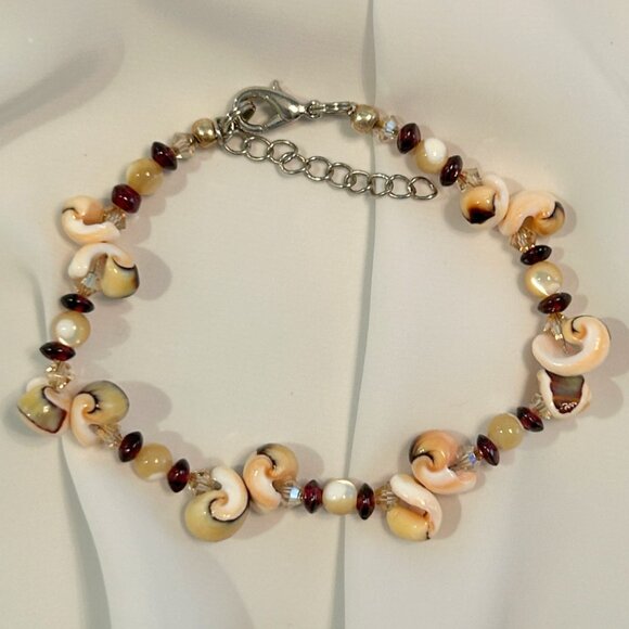Shell Bead, Pearl, Garnet & Swarovski Crystal Bracelet - Picture 3 of 3